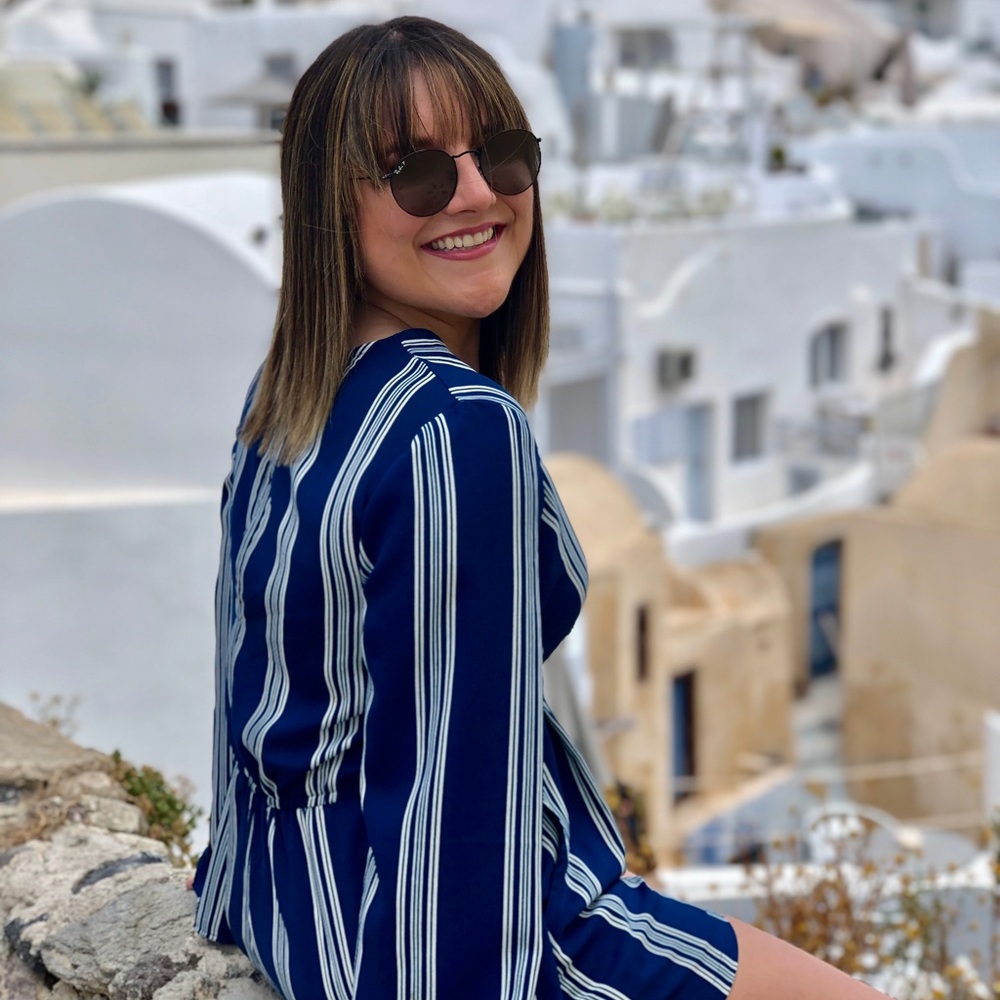 Meet Your Posher, Angela!